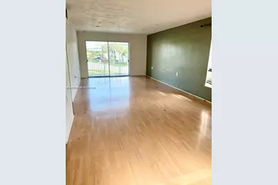 1631 NE 114th St #201, Miami, FL 33181 - Photo 5