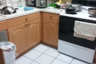 3021 W 76th St, Hialeah Gardens, FL 33018 - Photo 11