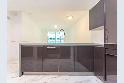 1080 Brickell Ave #1704, Miami, FL 33131 - Photo 21