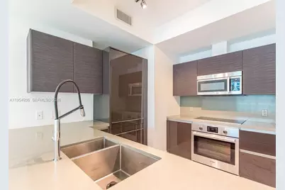 1080 Brickell Ave #1704, Miami, FL 33131 - Photo 17