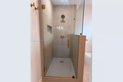 525 SW Beacom Blvd #A, Miami, FL 33135 - Photo 11