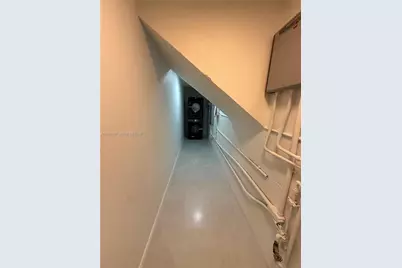 525 SW Beacom Blvd #A, Miami, FL 33135 - Photo 17