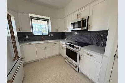 525 SW Beacom Blvd #A, Miami, FL 33135 - Photo 1