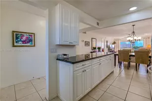 5860 NW 44th St, Lauderhill, FL 33319 - Photo 13