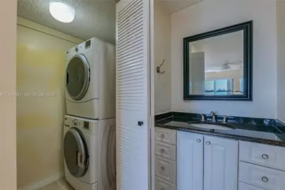 5860 NW 44th St #711, Lauderhill, FL 33319 - Photo 21