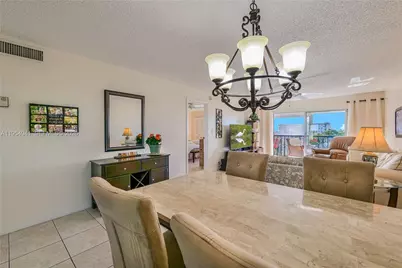 5860 NW 44th St #711, Lauderhill, FL 33319 - Photo 7
