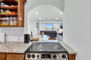 3675 N Country Club Dr, Aventura, FL 33180 - Photo 3