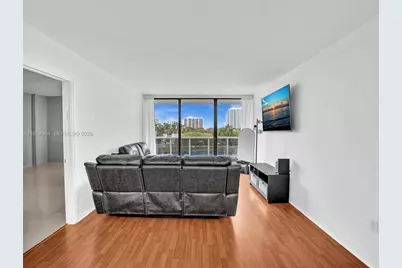 3675 N Country Club Dr #410, Aventura, FL 33180 - Photo 11