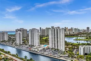 3675 N Country Club Dr, Aventura, FL 33180 - Photo 57