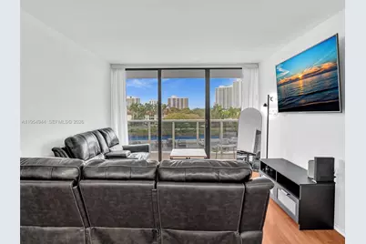 3675 N Country Club Dr #410, Aventura, FL 33180 - Photo 13