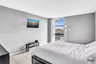 3675 N Country Club Dr, Aventura, FL 33180 - Photo 35