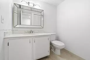 491 E Racquet Club Rd, Weston, FL 33326 - Photo 9