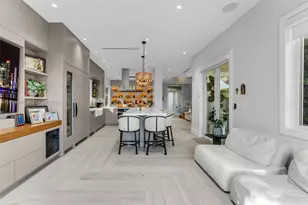 4819 University Dr, Coral Gables, FL 33146 - Photo 15