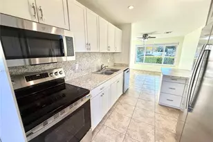 1513 NE 30th Ct, Pompano Beach, FL 33064 - Photo 11