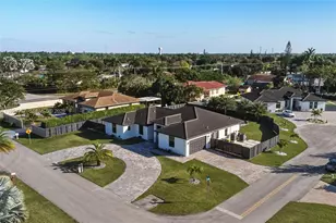 1410 NW 19th St, Homestead, FL 33030 - Photo 3