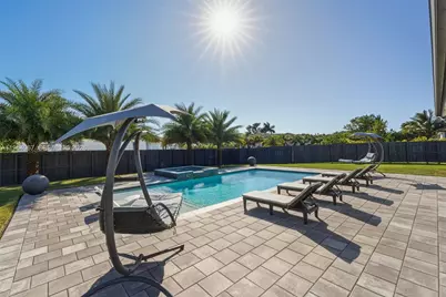 1410 NW 19th St, Homestead, FL 33030 - Photo 23