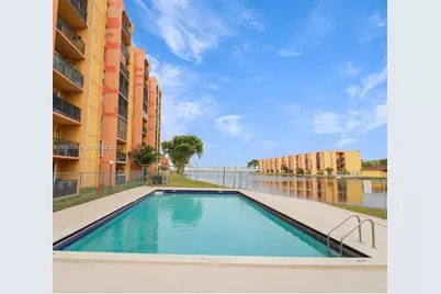 4801 NW 7th #402-16, Miami, FL 33126 - Photo 3