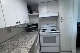 4801 NW 7th, Miami, FL 33126 - Photo 7