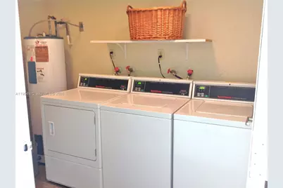 250 Jacaranda Dr #507, Plantation, FL 33324 - Photo 21