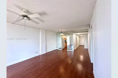 250 Jacaranda Dr #507, Plantation, FL 33324 - Photo 5