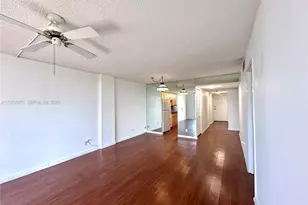 250 Jacaranda Dr, Plantation, FL 33324 - Photo 5