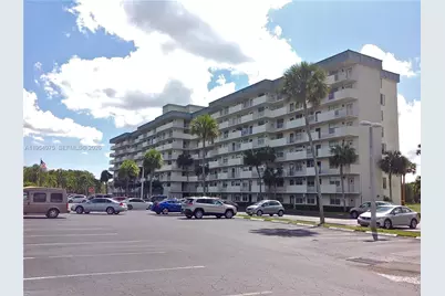 250 Jacaranda Dr #507, Plantation, FL 33324 - Photo 25