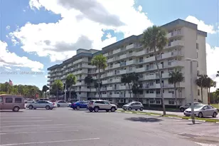 250 Jacaranda Dr, Plantation, FL 33324 - Photo 25