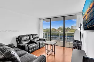 3675 N Country Club Dr, Aventura, FL 33180 - Photo 15