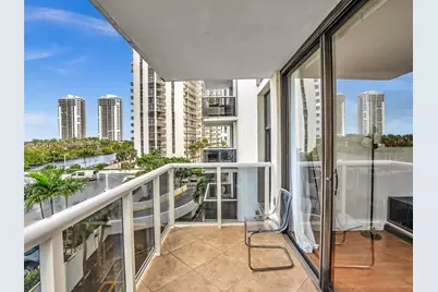 3675 N Country Club Dr #410, Aventura, FL 33180 - Photo 25
