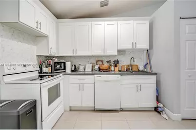 4542 SW 25th Ave #1, Dania Beach, FL 33312 - Photo 5