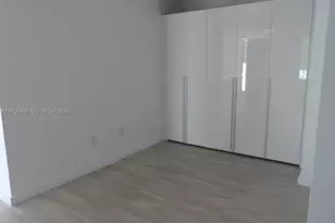 460 NE 28th St, Miami, FL 33137 - Photo 23