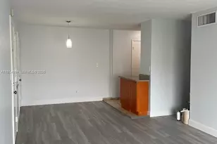 8701 SW 141st St, Palmetto Bay, FL 33176 - Photo 5