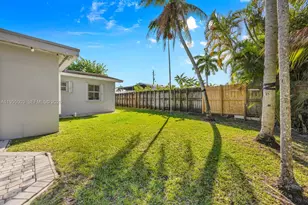 8230 SW 63rd Pl, Miami, FL 33143 - Photo 17