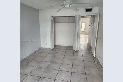 339 Southampton B #339, West Palm Beach, FL 33417 - Photo 7