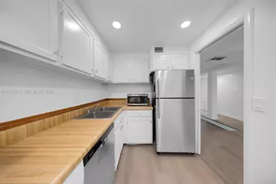 3650 Inverrary Dr #1I, Lauderhill, FL 33319 - Photo 3