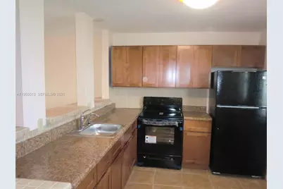 218 NE 12th Ave #507, Hallandale Beach, FL 33009 - Photo 1