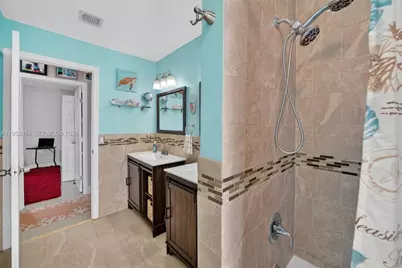 15280 SW 153rd St, Miami, FL 33187 - Photo 25