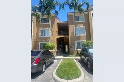 7930 N Nob Hill Rd #304, Tamarac, FL 33321 - Photo 1