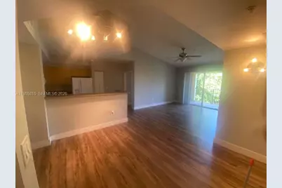 7930 N Nob Hill Rd #304, Tamarac, FL 33321 - Photo 5