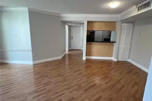 10785 SW 108th Ave, Miami, FL 33176 - Photo 5