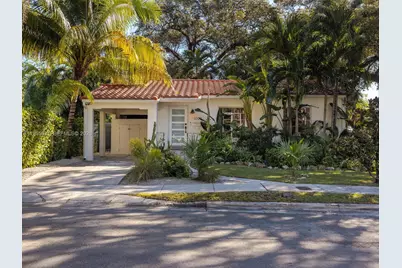 1009 NW 11th Ct, Miami, FL 33136 - Photo 9
