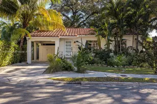 1009 NW 11th Ct, Miami, FL 33136 - Photo 9