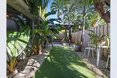 1009 NW 11th Ct, Miami, FL 33136 - Photo 37
