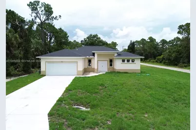 933 Anthony St E, Lehigh Acres, FL 33974 - Photo 5