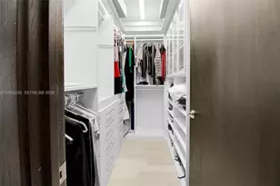 1331 Brickell Bay Dr, Miami, FL 33131 - Photo 19