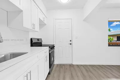 13210 Memorial Hwy #106, North Miami, FL 33161 - Photo 3