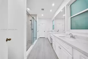 520 Morningside Dr, Miami Springs, FL 33166 - Photo 11