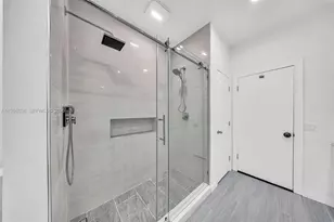 520 Morningside Dr, Miami Springs, FL 33166 - Photo 13