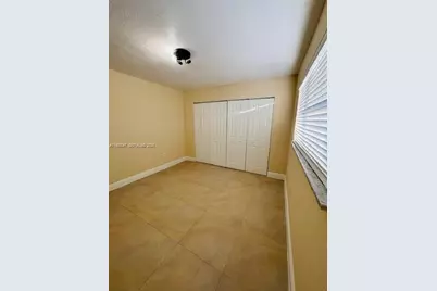 1950 W 54th St #302, Hialeah, FL 33012 - Photo 7