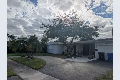 1900 NE 186th Dr, North Miami Beach, FL 33179 - Photo 1